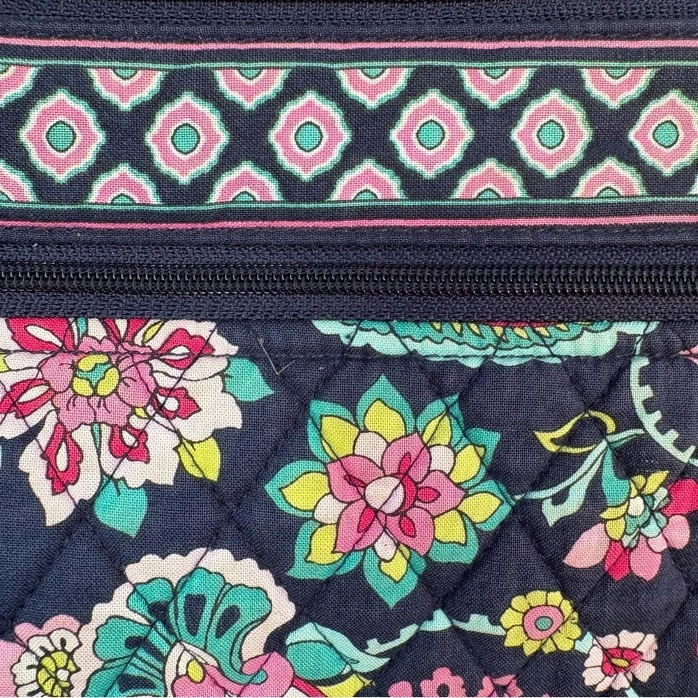 Vera Bradley Floral Paisley Quilted Crossbody Purse Bag